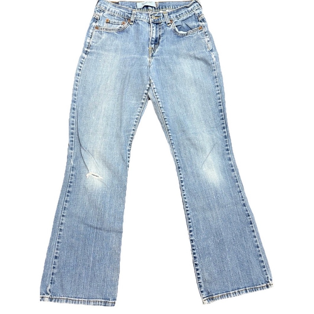 Levi’s Bootcut Distressed Jeans Casual Fall Denim Size 4M Cozy